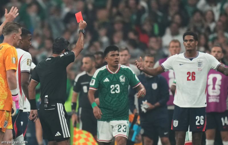 «فيفا» يوقف كوانساه مباراتين