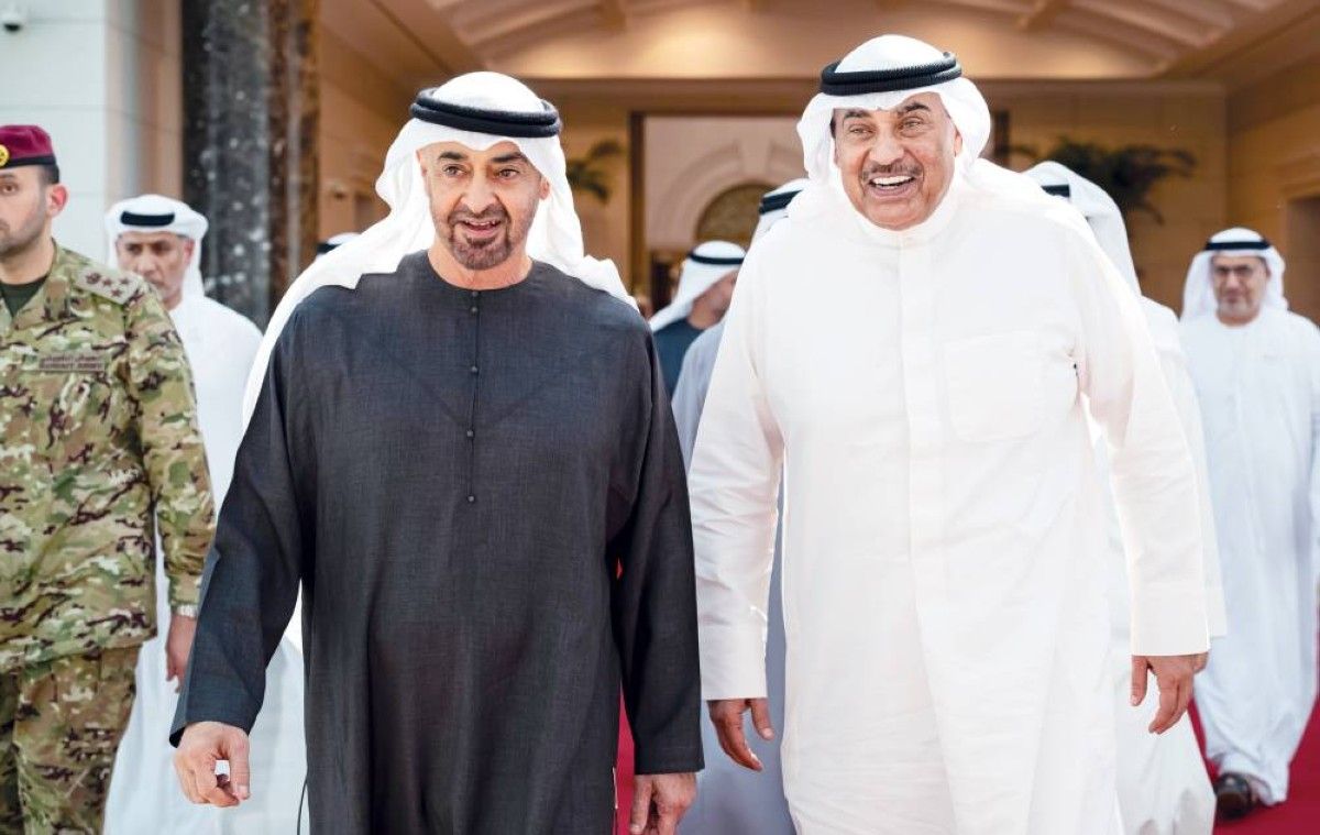 محمد بن زايد ومشعل الصباح يؤكدان أهمية العمل على ترسيخ أسباب السلام الدائم في المنطقة