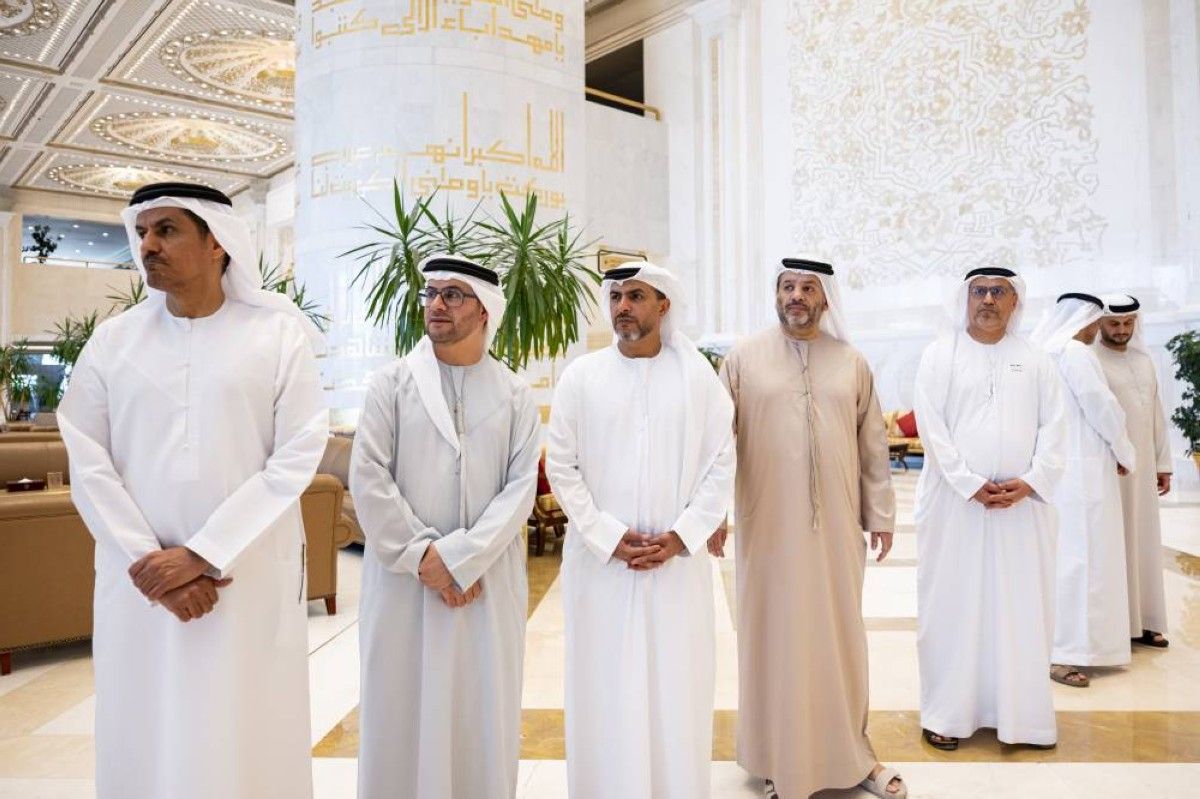 محمد بن زايد ومشعل الصباح يؤكدان أهمية العمل على ترسيخ أسباب السلام الدائم في المنطقة