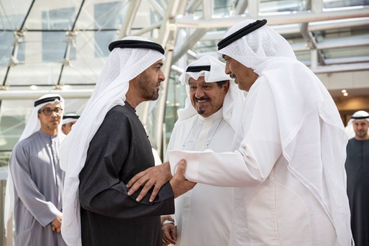 محمد بن زايد ومشعل الصباح يؤكدان أهمية العمل على ترسيخ أسباب السلام الدائم في المنطقة