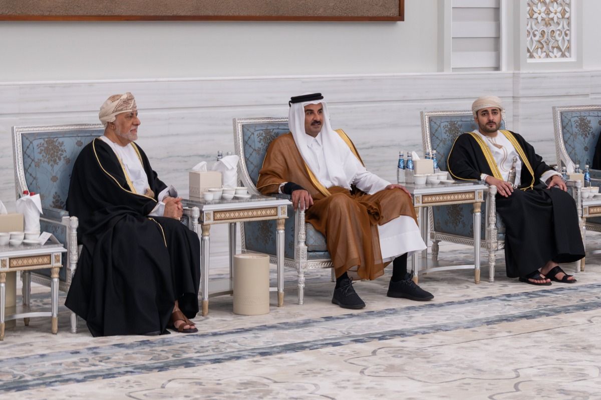 سمو الأمير يستقبل نائب رئيس مجلس الوزراء لشؤون الدفاع العماني