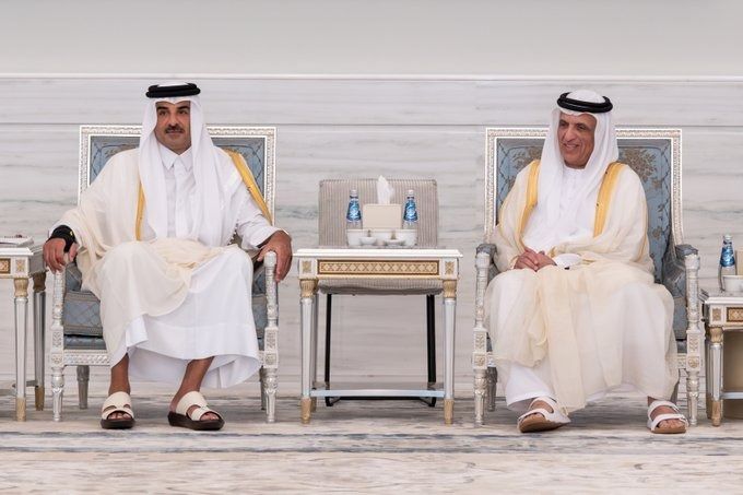 سمو الأمير يستقبل حاكم رأس الخيمة