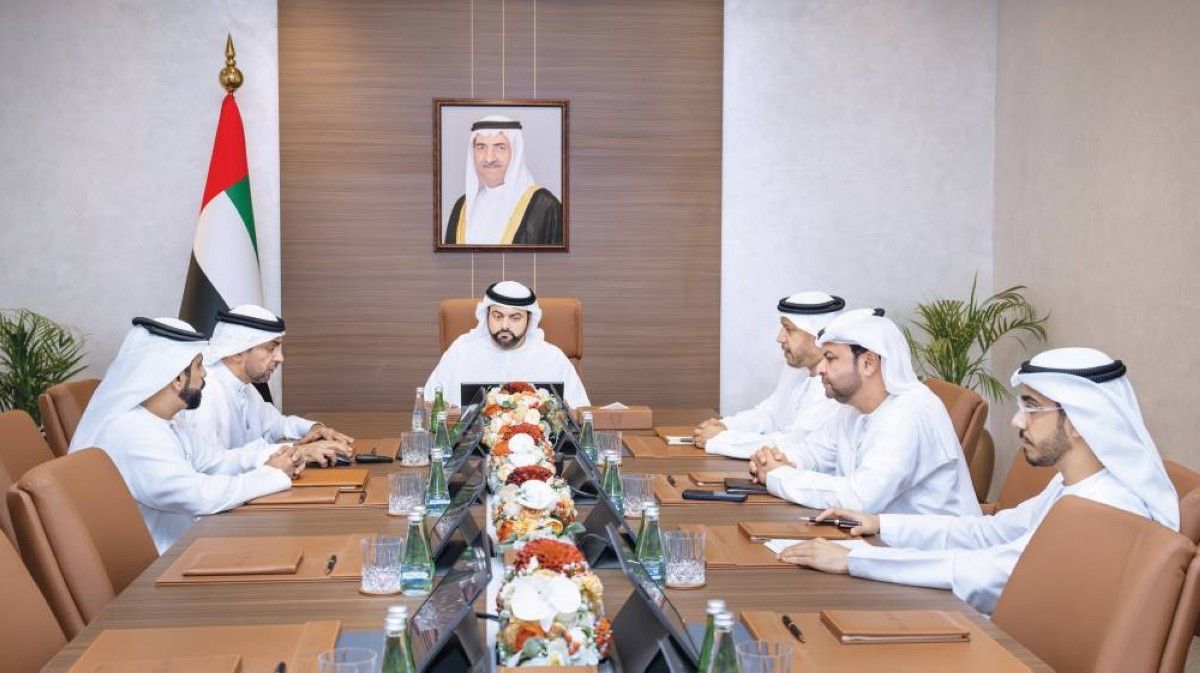 محمد الشرقي يطّلع على خطط غرفة الفجيرة ومشاريعها المستقبلية