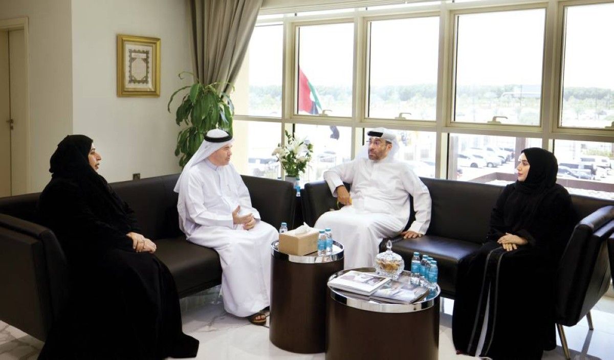 بحث آليات توحيد الجهود وتبادل الخبرات بين الجهات الصحية في الدولة