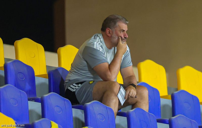 النصر.. رحلة لشبونة تعود من المطار