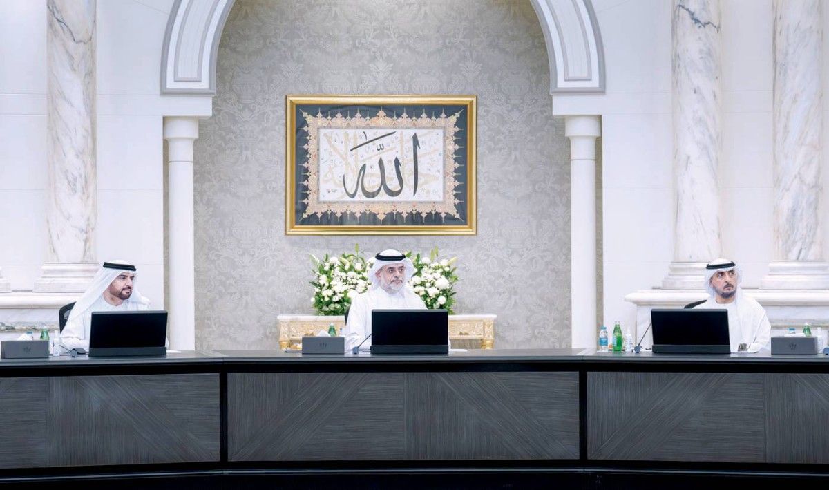 اعتماد سياسة تطوير إجراءات إصدار تصريح المستودعات بالشارقة