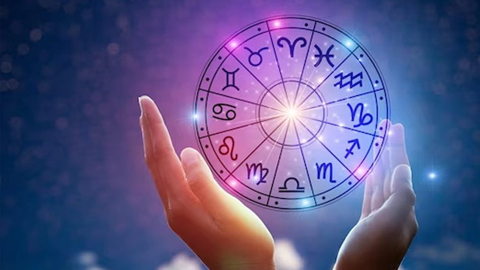توقعات الأبراج اليوم .. تغيرات في الحب والعمل وفرص مالية وتحذيرات لمختلف المواليد