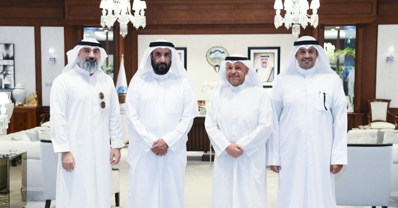 المحافظ مستقبلاً مسؤولي «الأشغال» و«الكهرباء»
