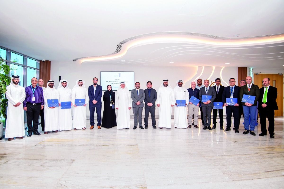جامعة الدوحة تكرّم خريجي دورة إعداد المدربين