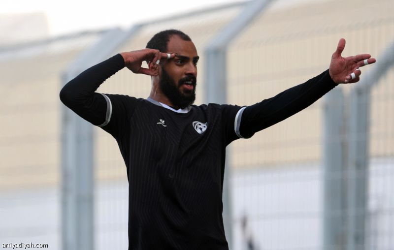 خليفة.. رابع لاعب يجدد مع هجر