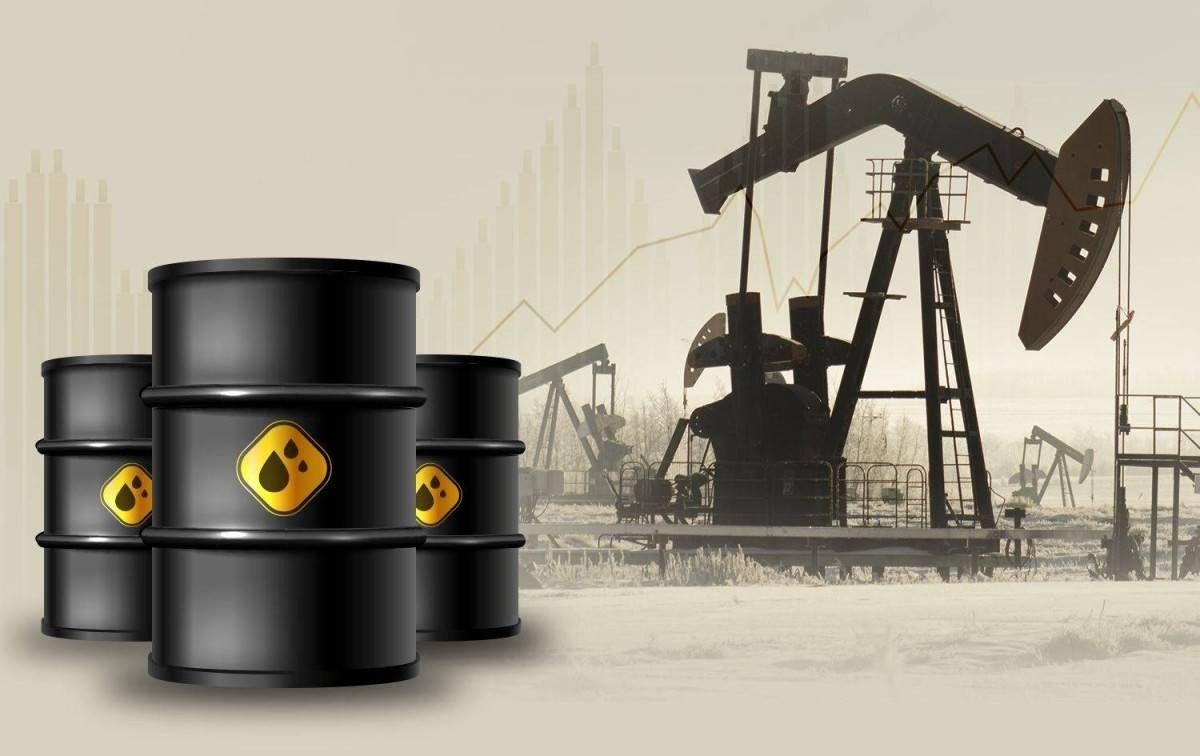 تجدد آمال اتفاق أمريكي إيراني يهبط بالنفط 4 %