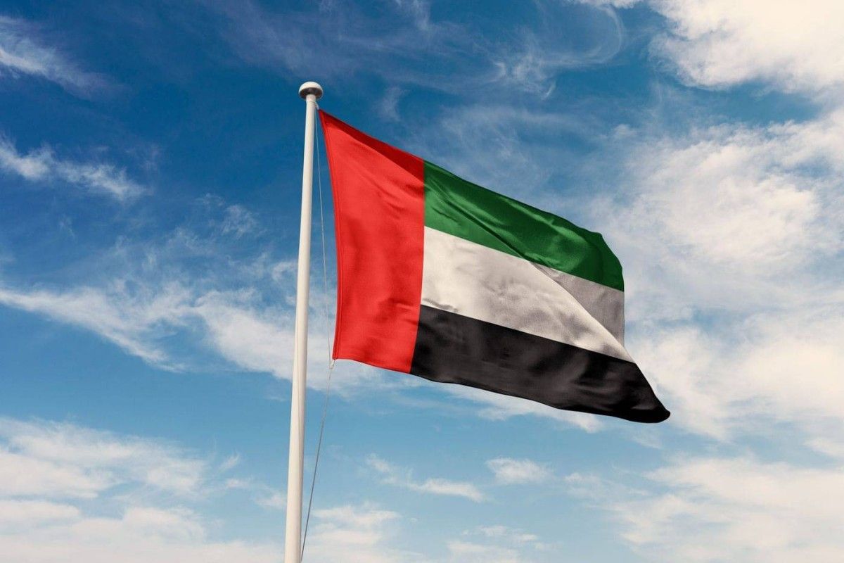 حكام الإمارات يعزون خادم الحرمين بوفاة والدة الأمير حمود بن سعود بن عبدالعزيز آل سعود
