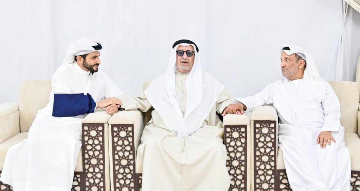 شيوخ ومسؤولون يعزّون في وفاة حمدة بنت عبدالله العتيبة