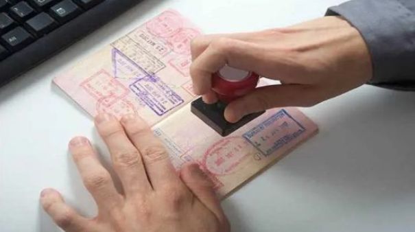 قانون مكتب العمل بخصوص الخروج النهائي 1448.. الشروط وحقوق العامل