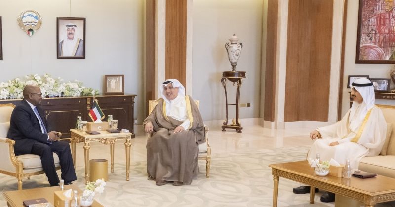حمد جابر العلي وثامر الجابر يستقبلان سفير مملكة إسواتيني
