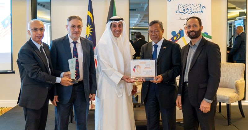 «لمسة وفاء» ماليزية لـ... الكويت