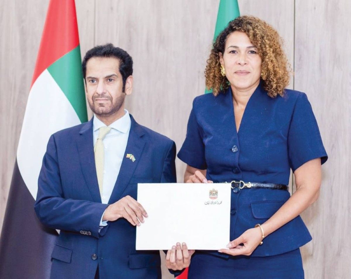 سفير الإمارات لدى بنين يقدم أوراق اعتماده