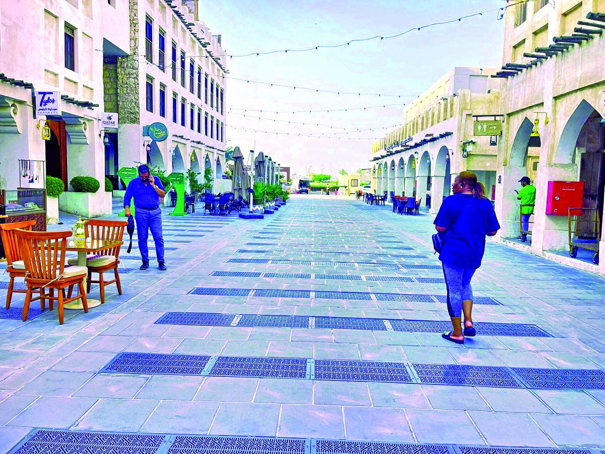 بعد نجاحها في تعزيز السياحة الداخلية..زوار لـ «العرب»: ننتظر المزيد.. هل توجد خطة للتوسع في الشوارع والأماكن المفتوحة المكيفة؟
