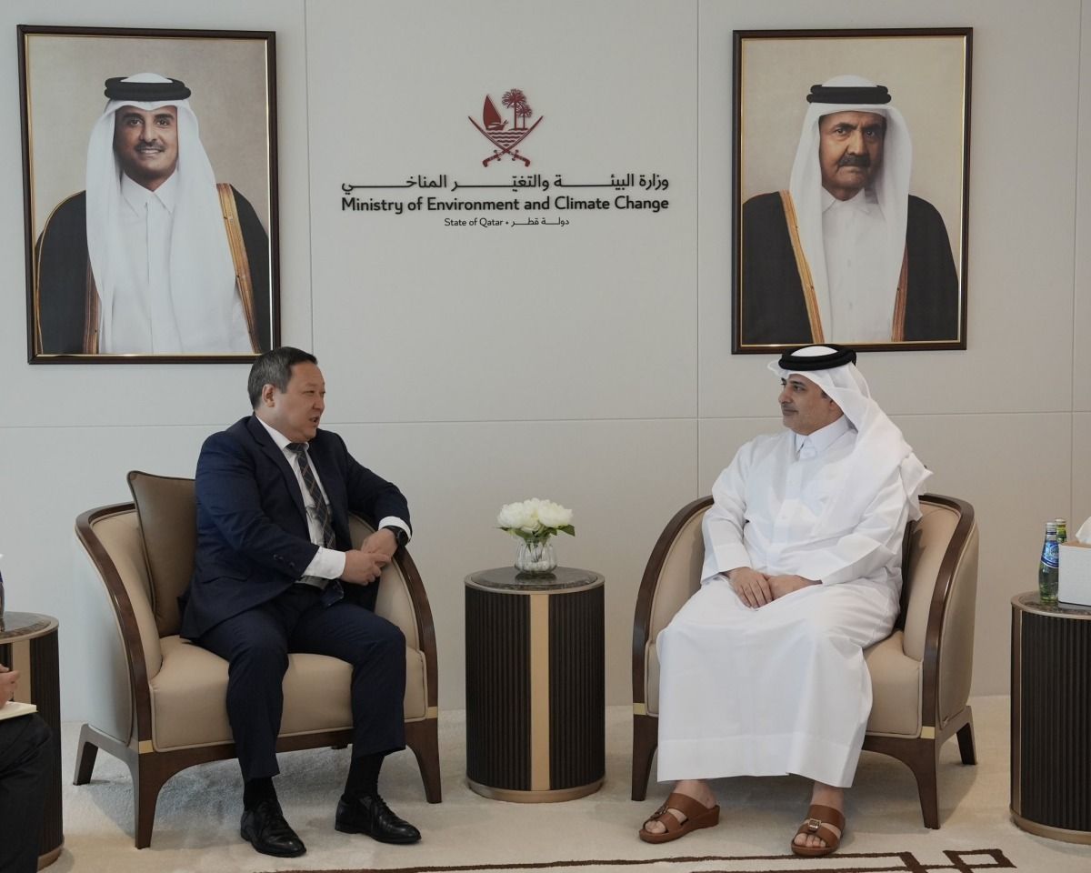وزير البيئة والتغير المناخي يجتمع مع سفير جمهورية قيرغيزيا