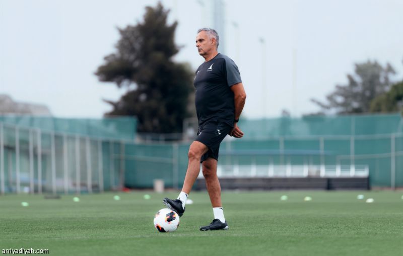 جوميز: انتصارات الدوري تعوض الخليج عن الخروج المبكر