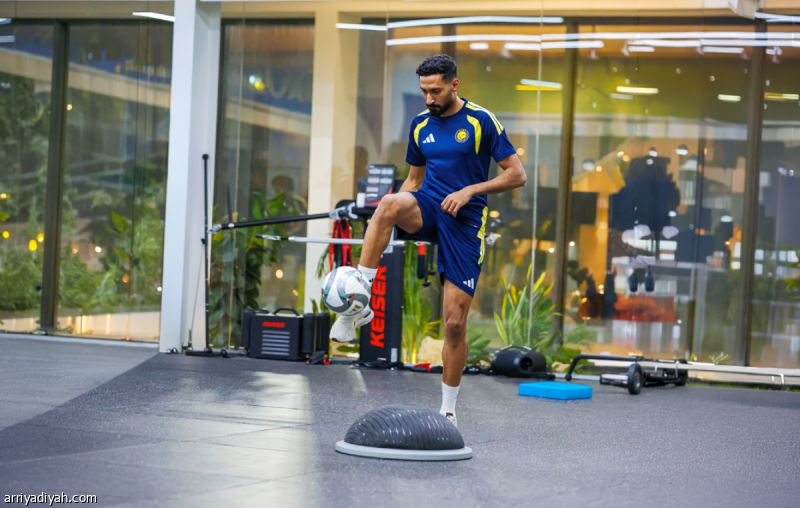 الفتح يقترب من لاعب النصر