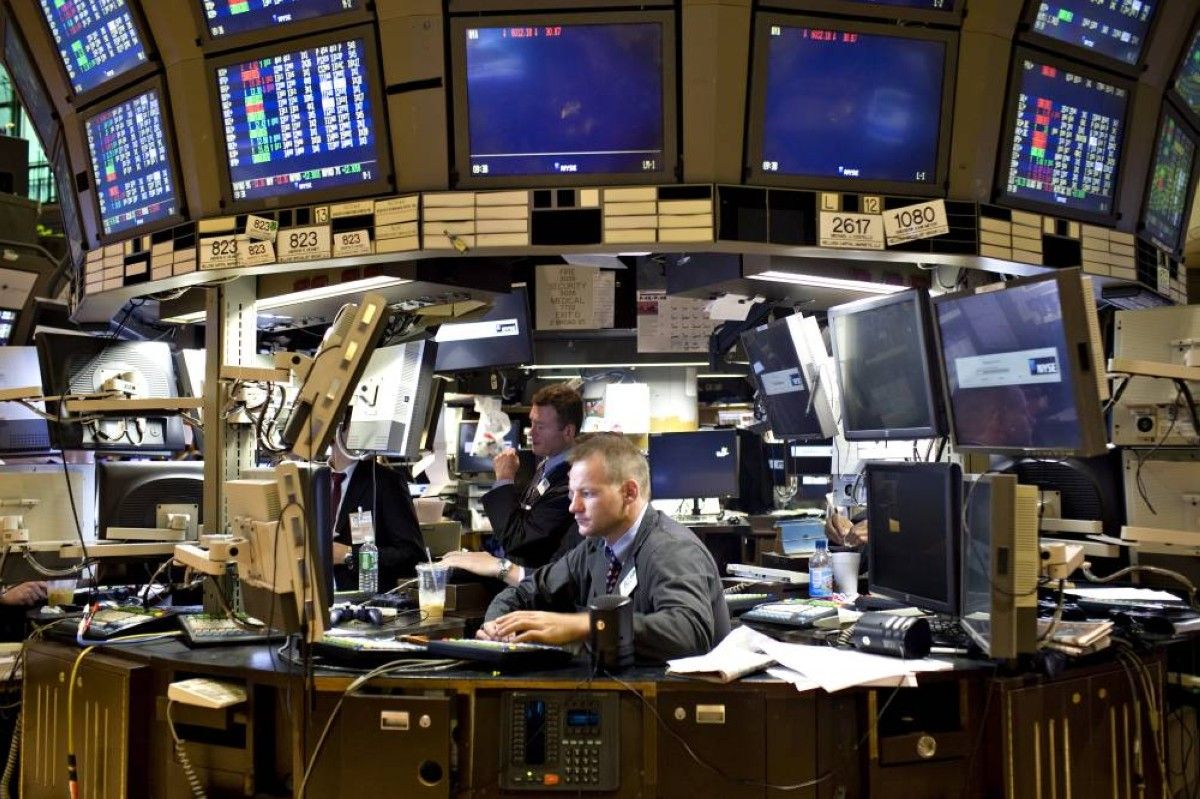 هدوء سوق السندات ينعش "وول ستريت".. وأسهم أوروبا تطوي صفحة الخسائر
