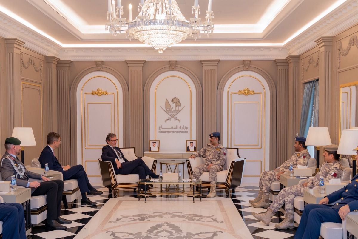 رئيس أركان القوات المسلحة يجتمع مع وزير الدولة بوزارة الدفاع الألمانية