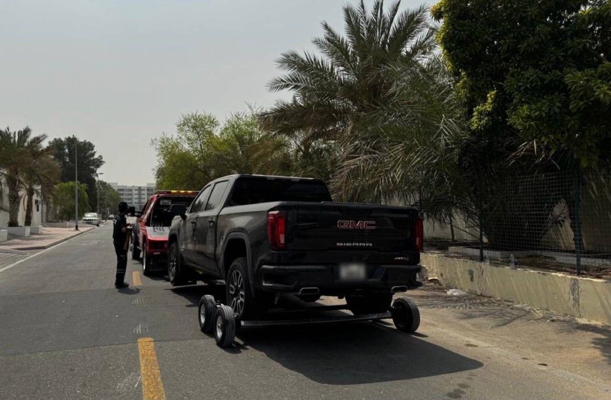 شرطة دبي تدعو أصحاب المركبات إلى تسوية أوضاعهم وتجنب الإجراءات القانونية