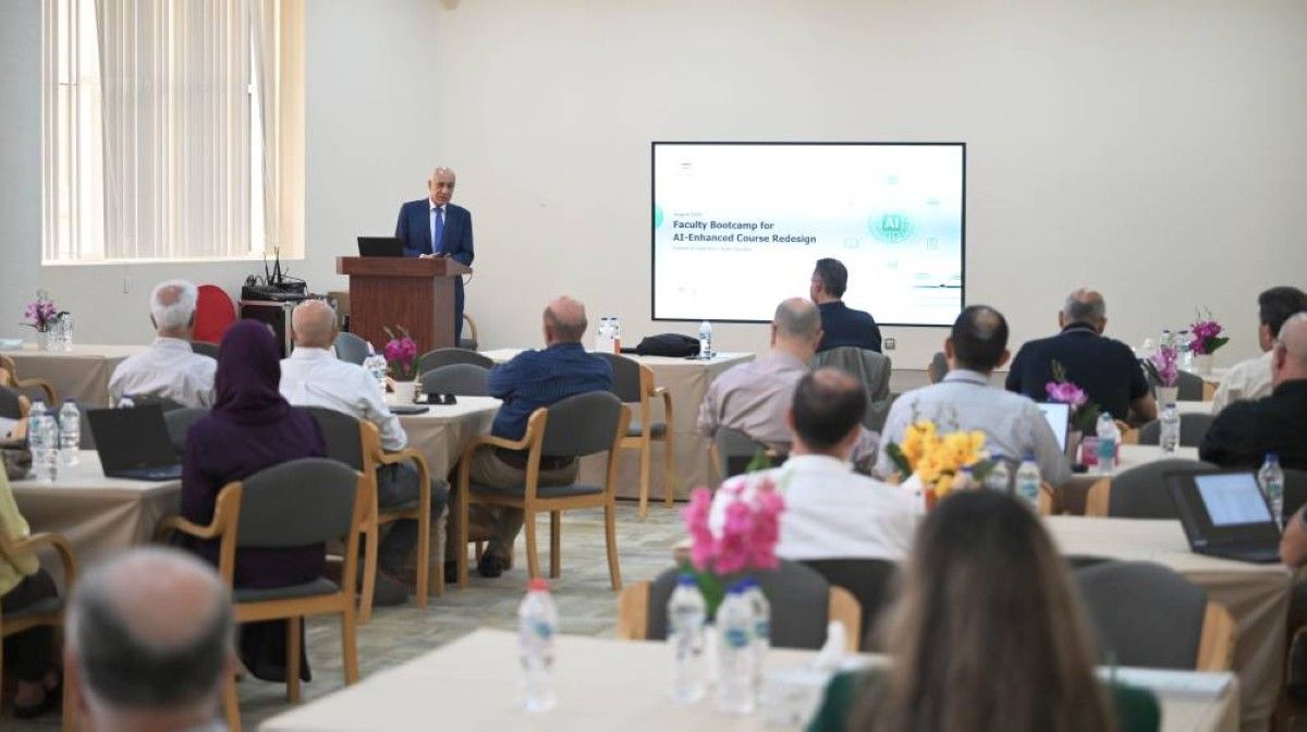 جامعة الشارقة تطور البرامج الأكاديمية بالذكاء الاصطناعي