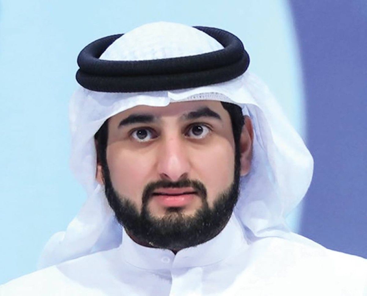 أحمد بن محمد: المرأة الإماراتية مصدر قوة وإلهام وفخر لوطنها