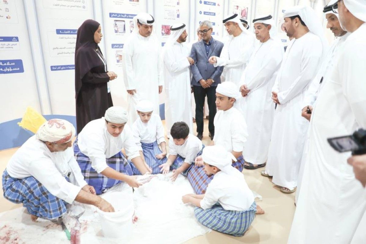 «مهرجان المالح» يستعيد الحياة البحرية ومهن الآباء