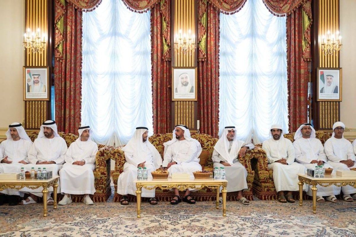 سيف بن زايد يعزي بوفاة حرم محمد بن بطي آل حامد