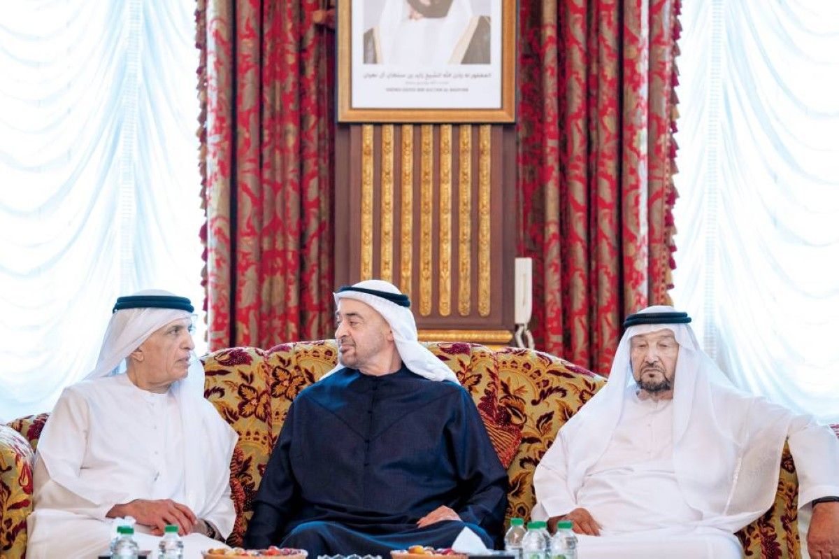 رئيس الدولة يعزي في وفاة حرم محمد بن بطي آل حامد