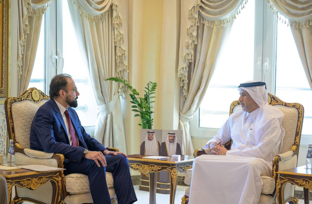 وزير الدولة للشؤون الداخلية يجتمع مع وزير شؤون الباكستانيين المغتربين