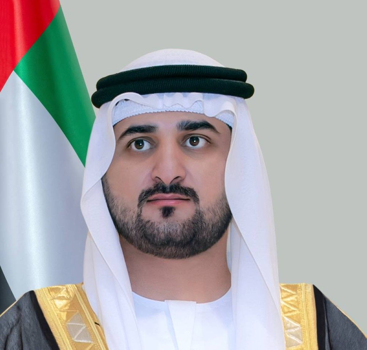 مكتوم بن محمد: نتعلم من مدرسة محمد بن راشد أن المركز الأول ثقافة عمل وطموح وإنجاز