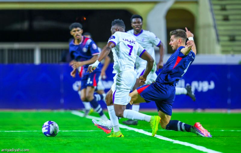 الصقر يفرض التعادل على العدالة