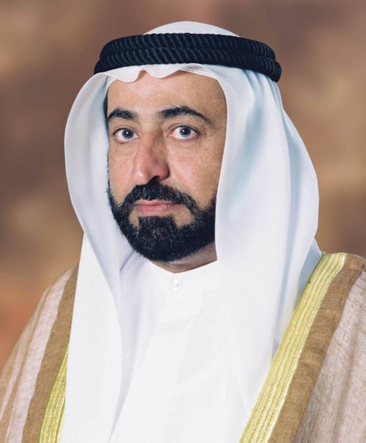 حاكم الشارقة يُشيد بنظام "الدوام الجزئي" لكبار السن ويؤكد دوره في تعزيز الاندماج المجتمعي