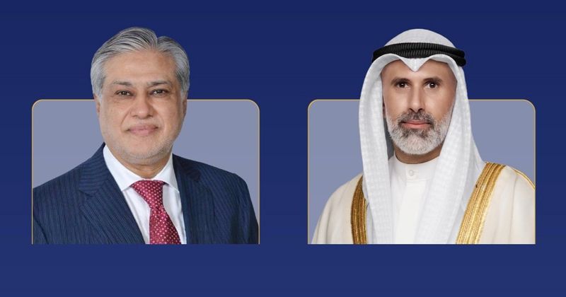 وزير الخارجية يبحث هاتفياً مع نظيره الباكستاني جهود تعزيز الأمن والاستقرار في المنطقة