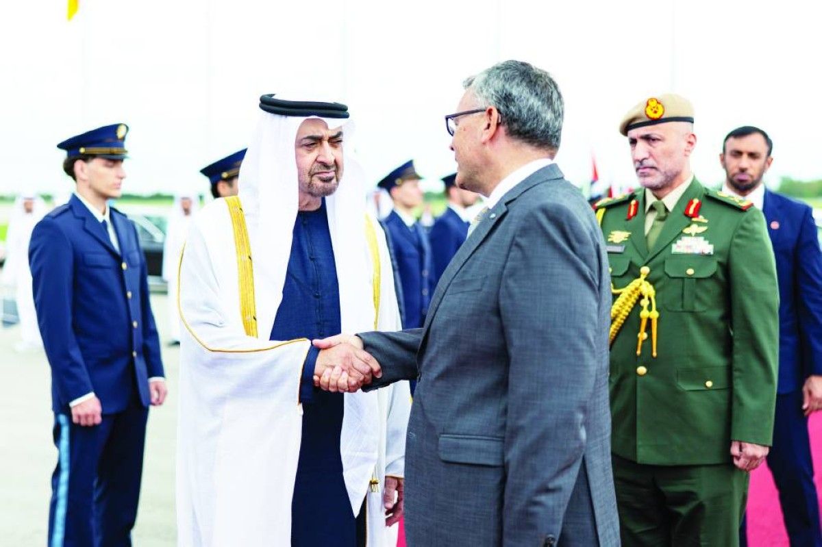 رئيس الدولة يشيد بدور أنجيلا ميركل في تطوير العلاقات الإماراتية - الألمانية