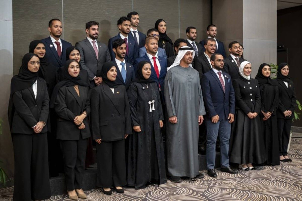 رئيس الدولة: توفير الإمكانات لتحقيق تطلعات طلبة الإمارات في الخارج