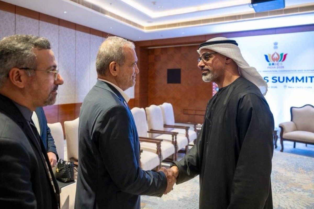خالد بن محمد بن زايد يلتقي الرئيس الإيراني على هامش قمة "بريكس" في نيودلهي