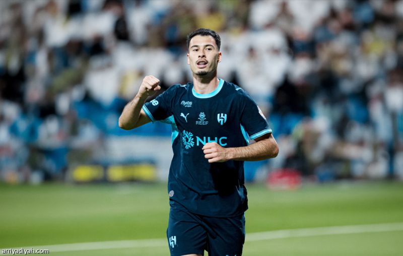 مارتينيلي.. «هاتريك» الهلال يعيد ذكريات بورتسموث