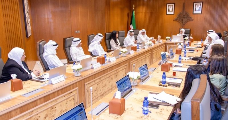 وزيرة «التنمية والاستدامة» ومدير «التطبيقي» يبحثان الشراكة الاستراتيجية لترسيخ الاستدامة المؤسسية