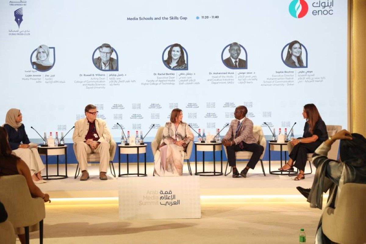 أكاديميون: إعلامي المستقبل يحتاج مهارات تتجاوز الكتابة