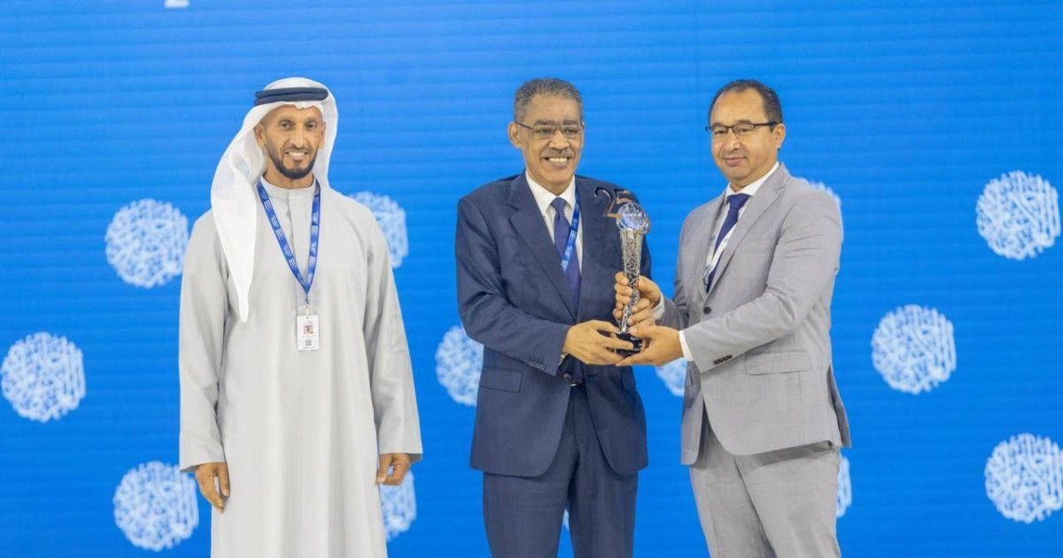 «حال الخليج» تحصد جائزة الإعلام العربي عن فئة «التحقيقات الصحافية»