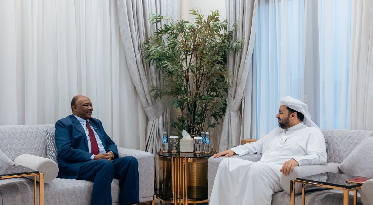 وزير الدولة بوزارة الخارجية يجتمع مع وزير الخارجية السوداني