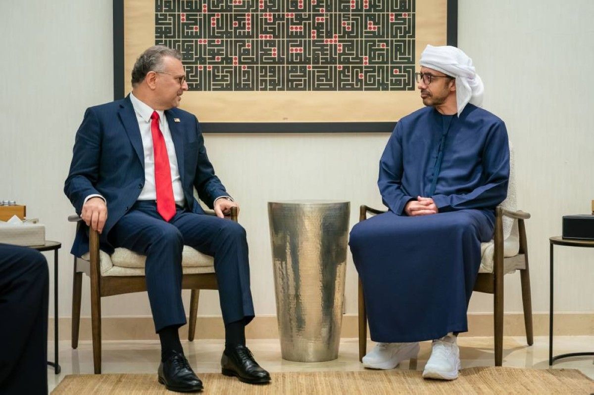 عبدالله بن زايد يستقبل مستشار الرئيس الأمريكي للشؤون العربية والأفريقية