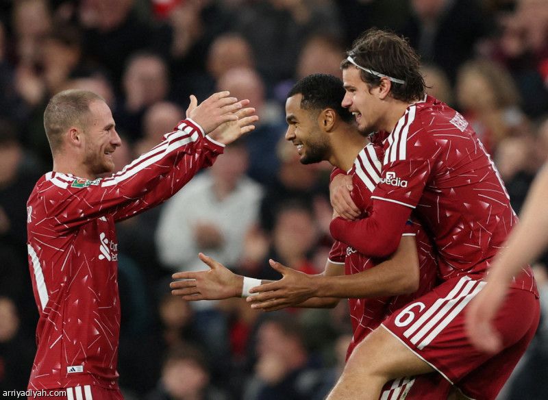 كأس الرابطة.. ليفربول يعمق جراح توتنام برباعية