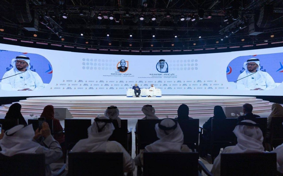 أنور قرقاش: منتدى الإعلام العربي أصبح بيتاً للإعلام العربي وملتقى لأجياله