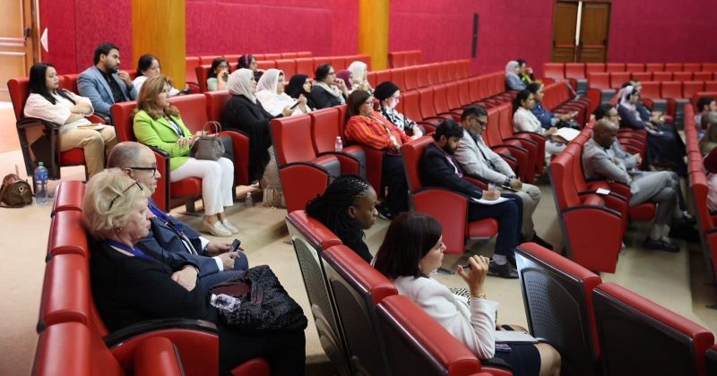 من اللقاء التنويري لمديري المدارس الأجنبية